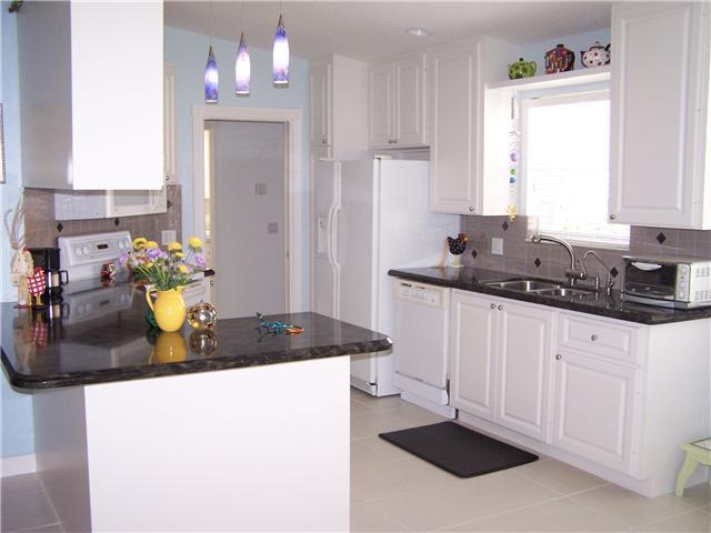 763 Southwest Balmoral Trace Stuart, FL 34997 - Photo 3 of 24 Gallery Image 3