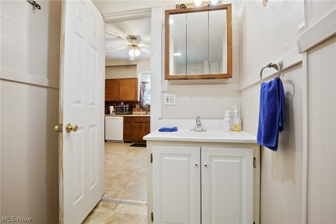 1715 Rockefeller Road Wickliffe, OH 44092 - Photo 10 of 33 Gallery Image 10