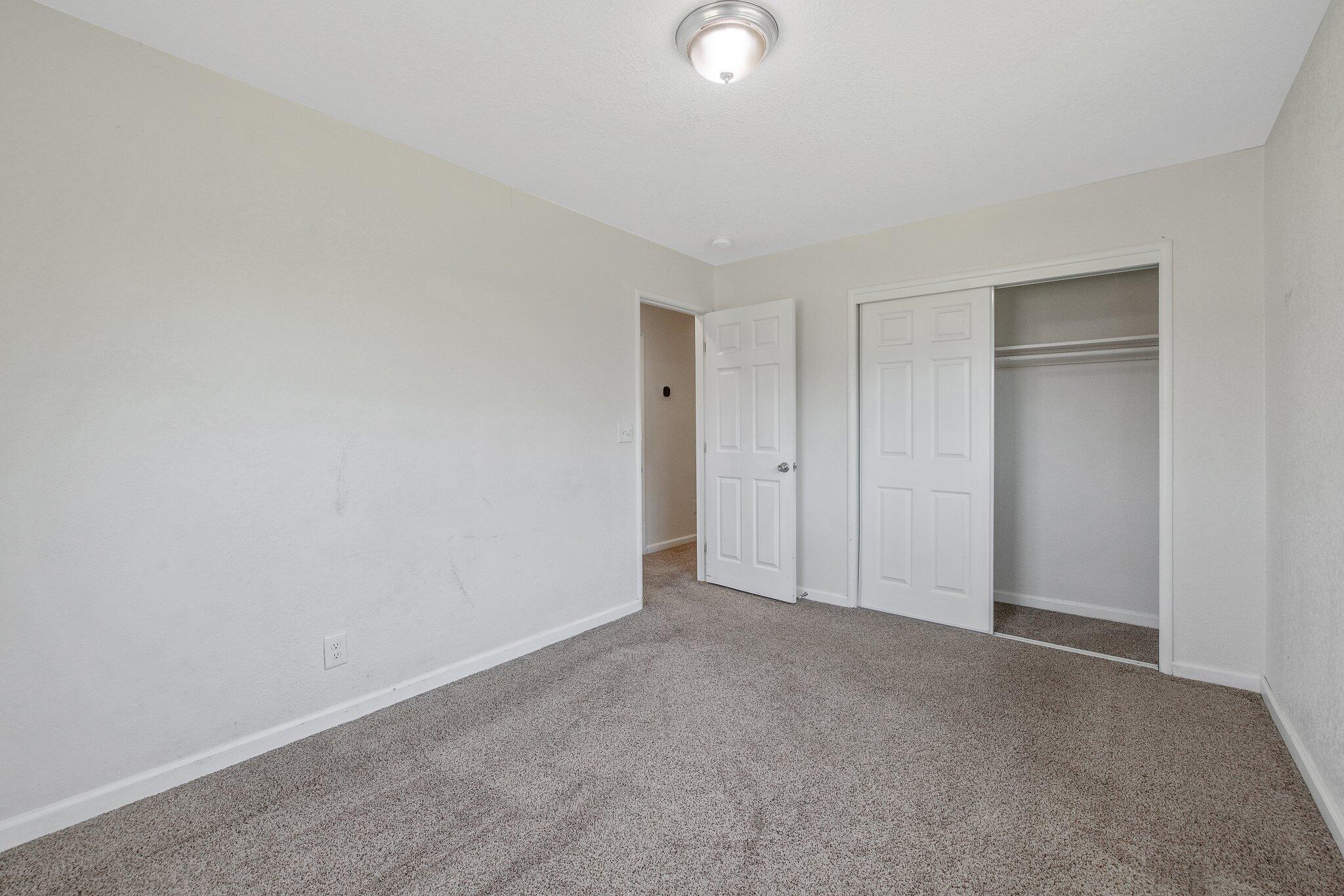 513 South R Street Tulare, CA 93274 - Photo 21 of 29 21-web-or-mls-713A5458
