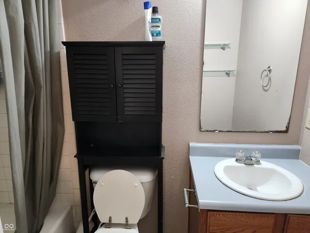 $239,980 | 854 Saraina Road, Shelbyville, IN 46176