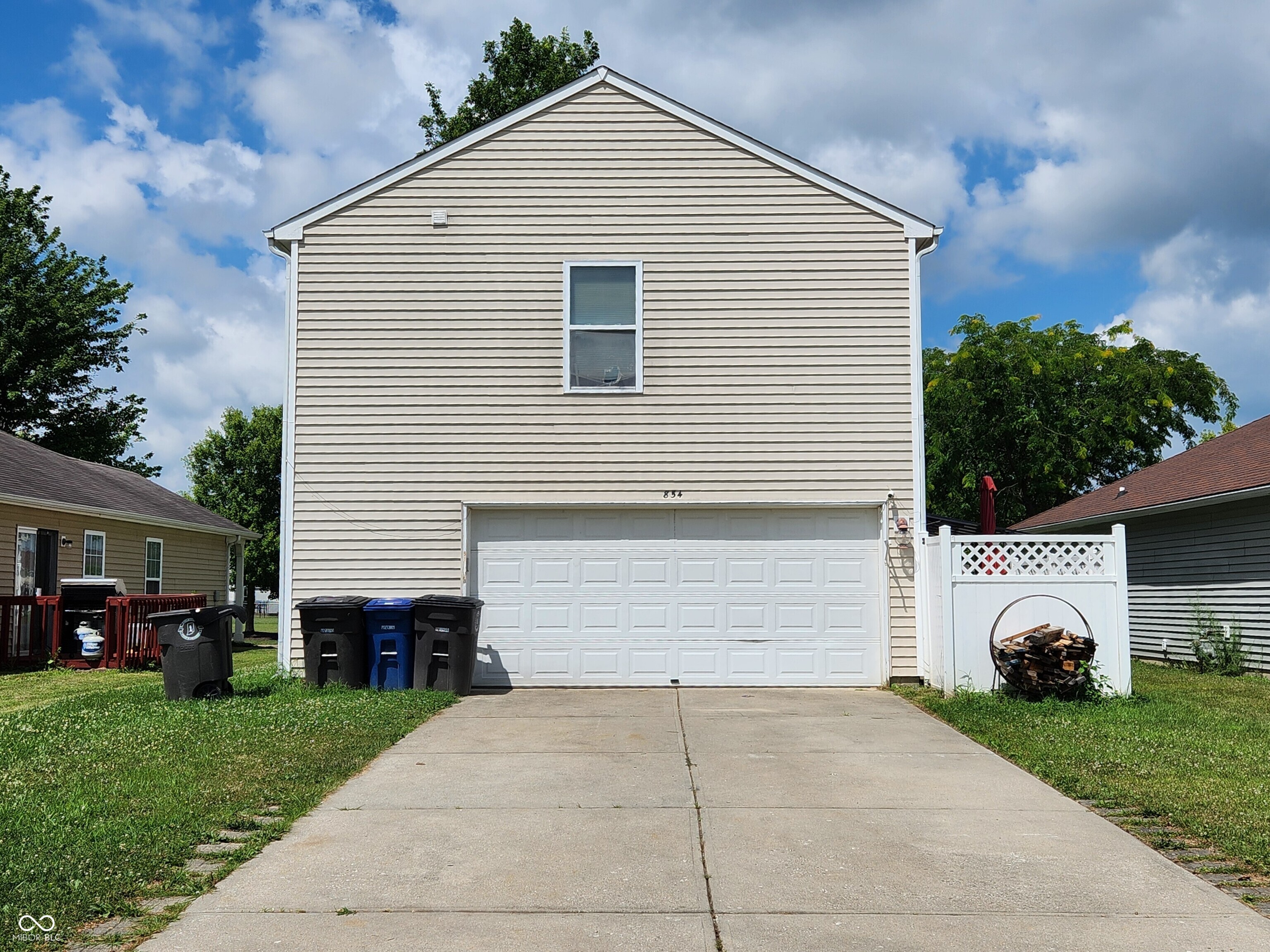 854 Saraina Road Shelbyville, IN 46176 - Photo 4 of 24