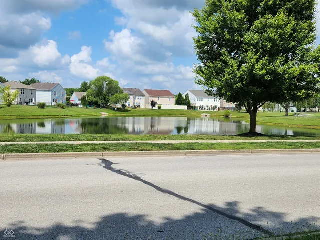$239,980 | 854 Saraina Road, Shelbyville, IN 46176