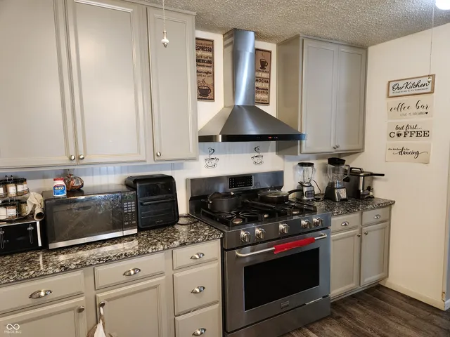 $239,980 | 854 Saraina Road, Shelbyville, IN 46176