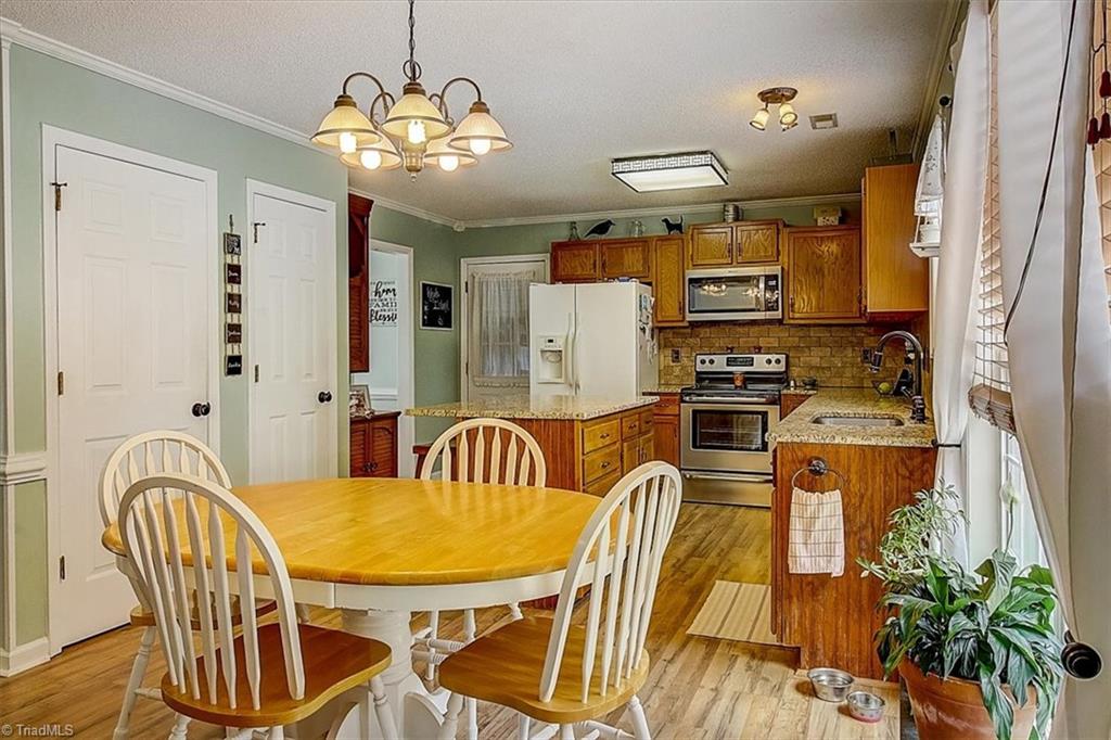 561 Adams Gate Road Winston-Salem, NC 27107 - Photo 12 of 42 Gallery Image 12