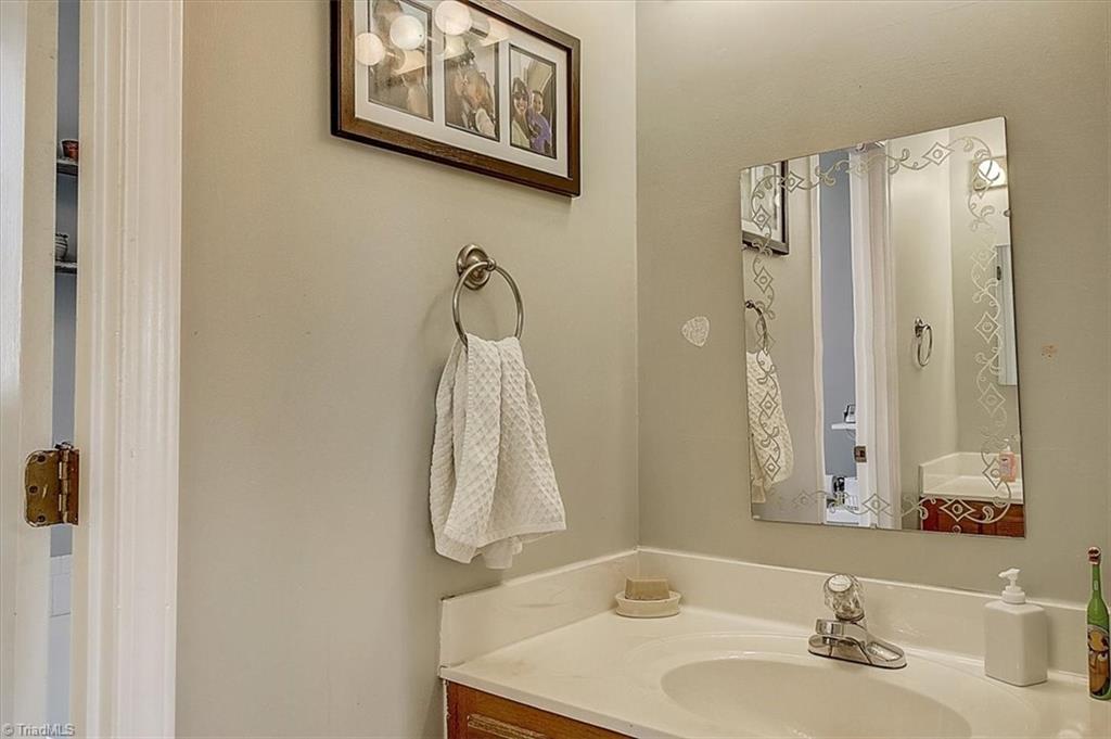 561 Adams Gate Road Winston-Salem, NC 27107 - Photo 18 of 42 Gallery Image 18