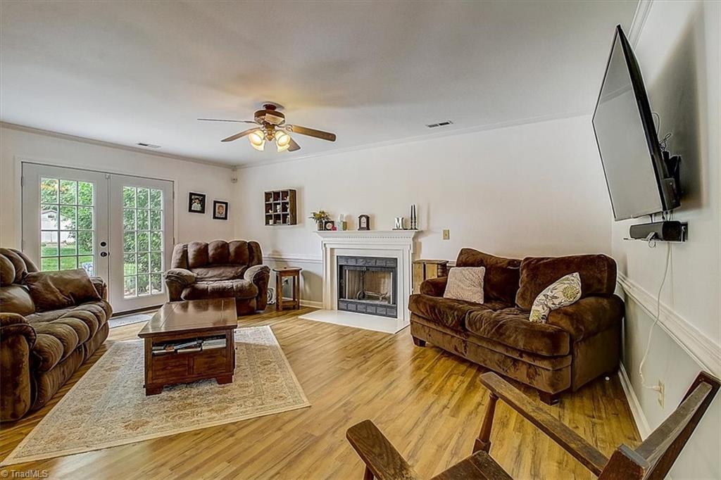 561 Adams Gate Road Winston-Salem, NC 27107 - Photo 3 of 42 Gallery Image 3