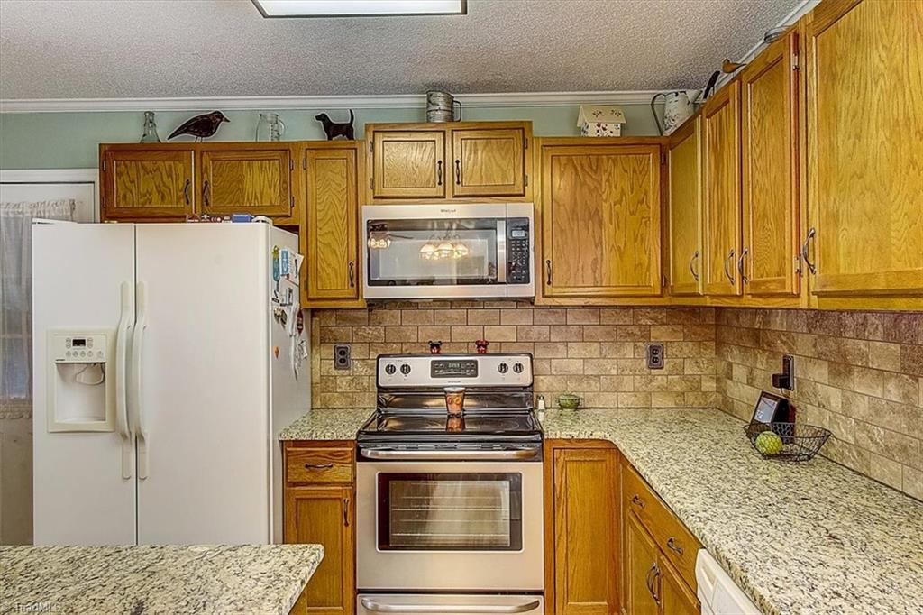 561 Adams Gate Road Winston-Salem, NC 27107 - Photo 10 of 42 Gallery Image 10