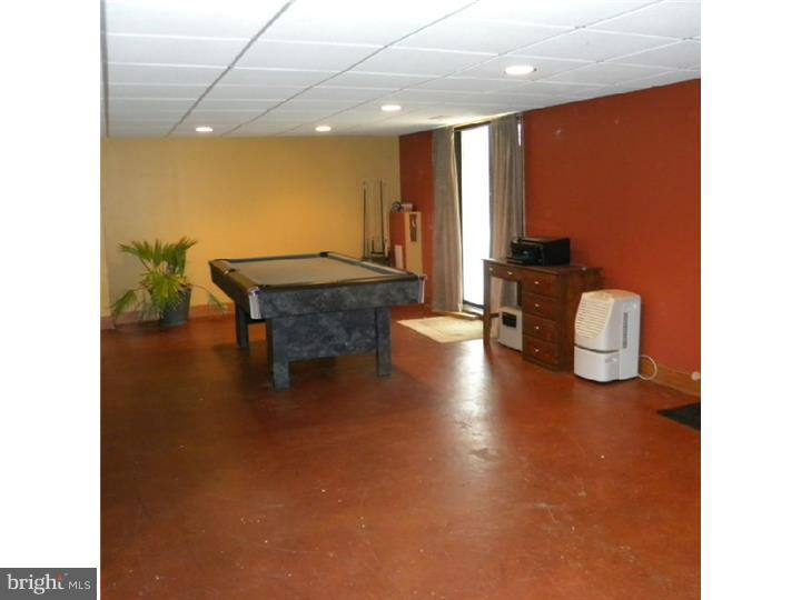 937 Kearsley Road Sicklerville, NJ 08081 - Photo 9 of 16 Game Room