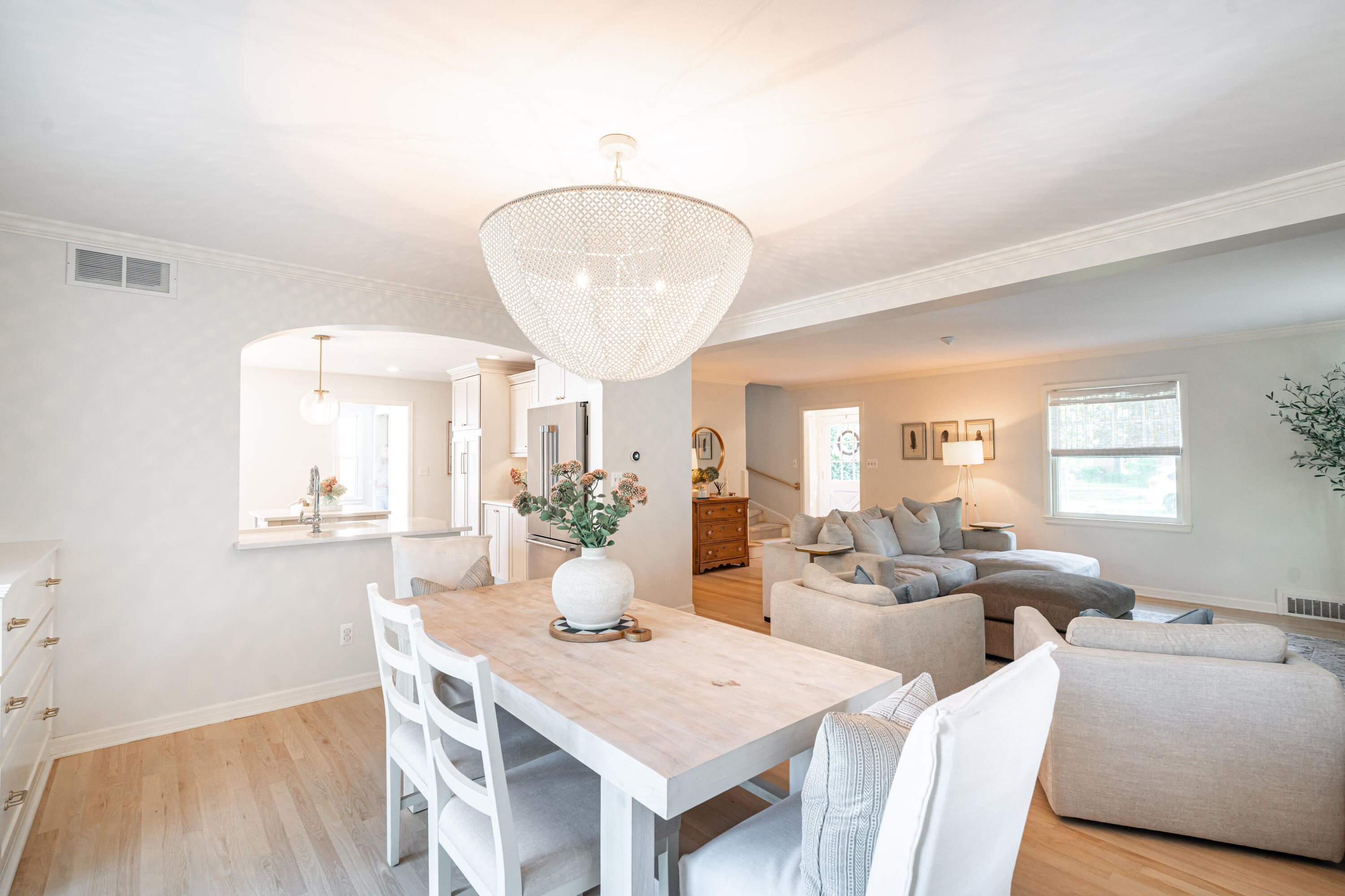 7431 North Boyd Way Fox Point, WI 53217 - Photo 14 of 58 Dining Room