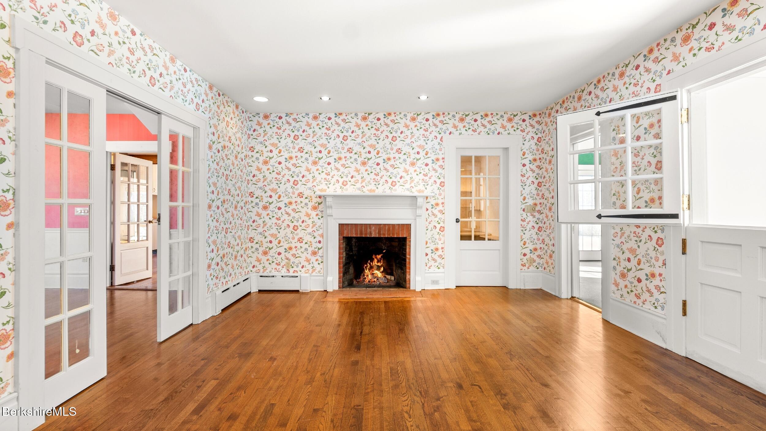 851 Lenox Road Richmond, MA 01254 - Photo 21 of 50 SITTING ROOM