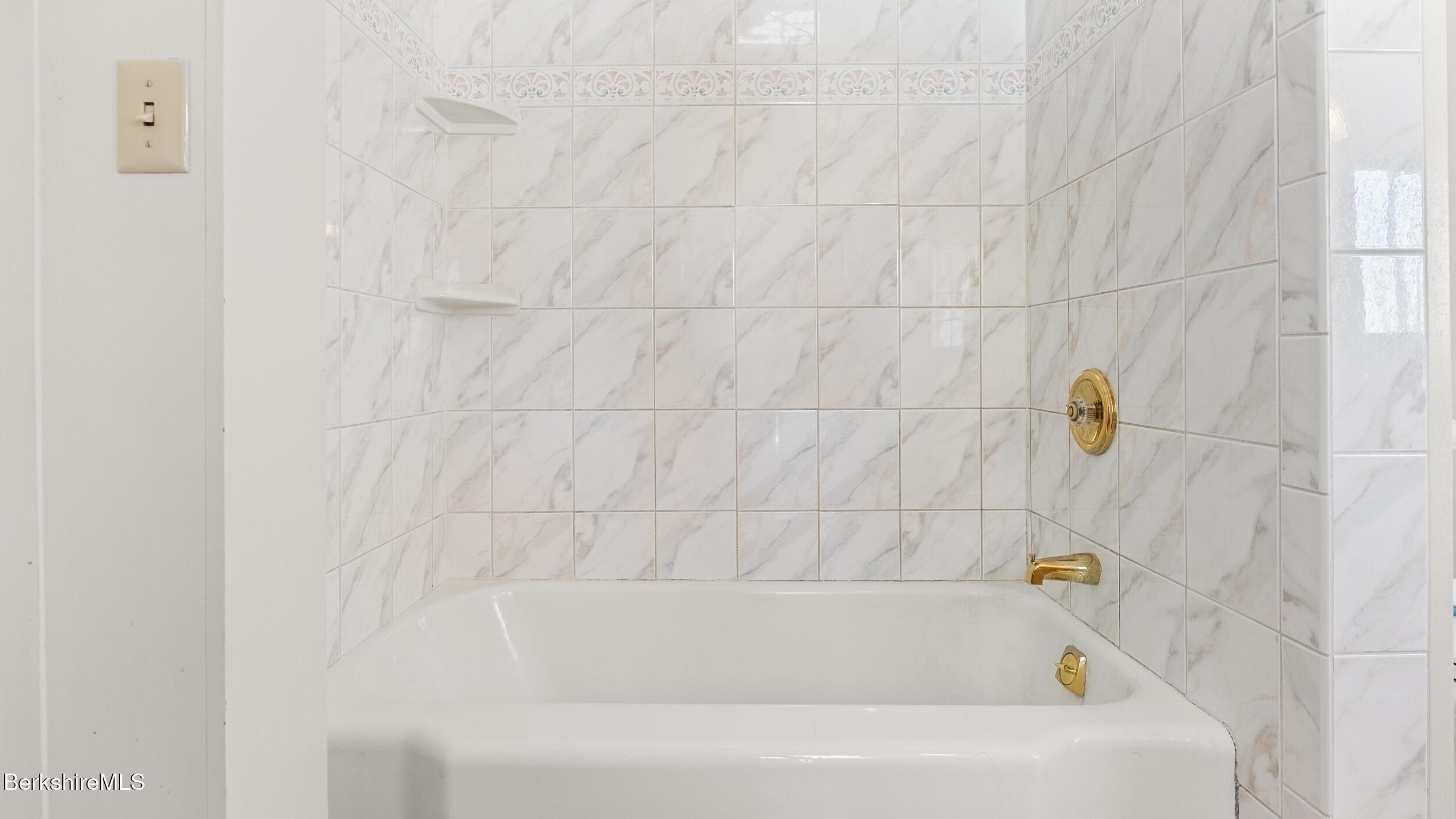 851 Lenox Road Richmond, MA 01254 - Photo 45 of 50 SECOND FLOOR FULL BATHROOM