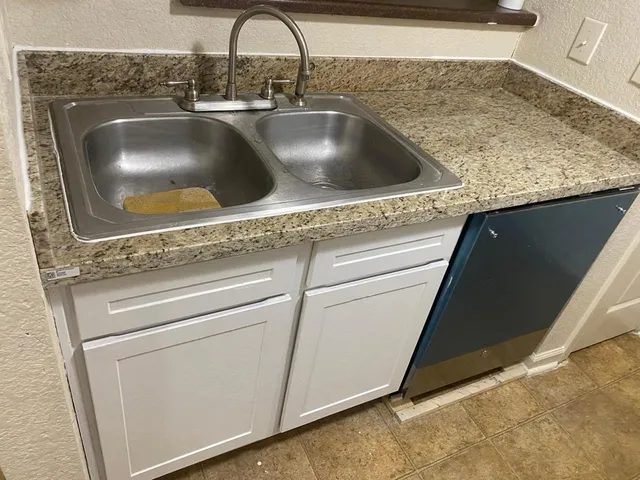 $1,100 | 8100 Creekbend Drive, Unit 159, Houston, TX 77071