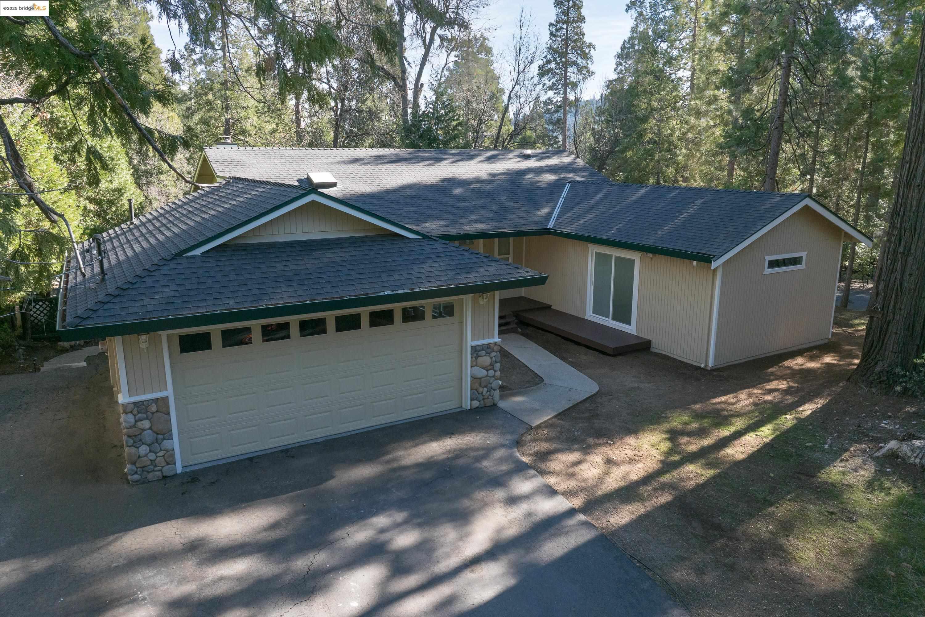 22749 Confidence Road Twain Harte, CA 95383 - Photo 3 of 30