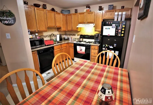 $2,750 | 1303 Blossom Circle, Dayton, NJ 08810