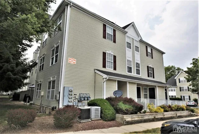 $2,750 | 1303 Blossom Circle, Dayton, NJ 08810