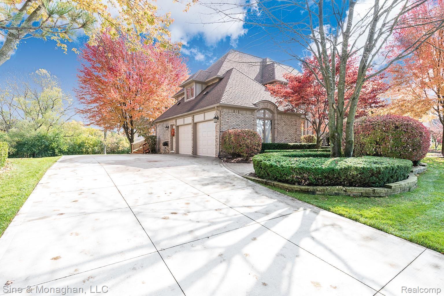 4906 Rivers Edge Drive Troy, MI 48098 - Photo 58 of 60 Incredible condition driveway and new front walkway