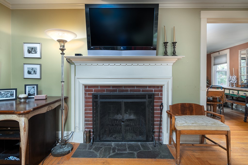 78 Westfield Road Warwick, RI 02888 - Photo 11 of 27 Gallery Image 11