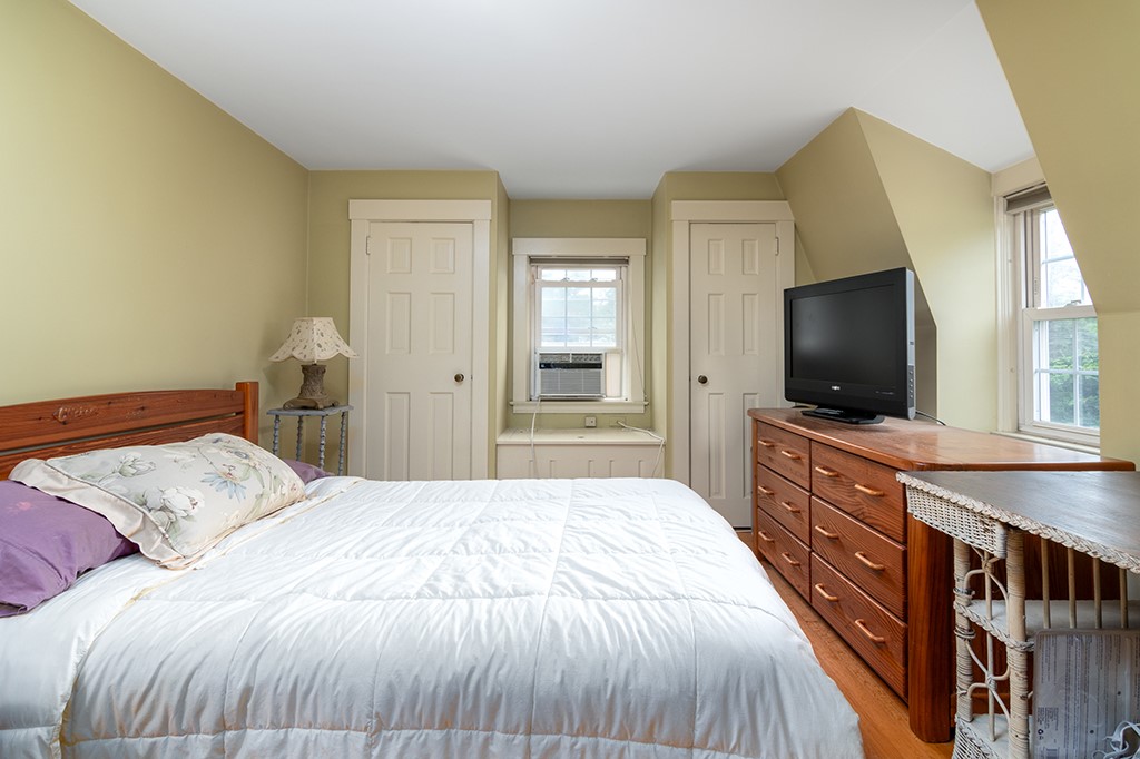 78 Westfield Road Warwick, RI 02888 - Photo 16 of 27 Gallery Image 16