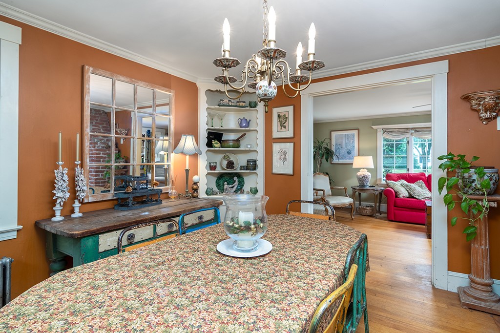 78 Westfield Road Warwick, RI 02888 - Photo 8 of 27 Gallery Image 8