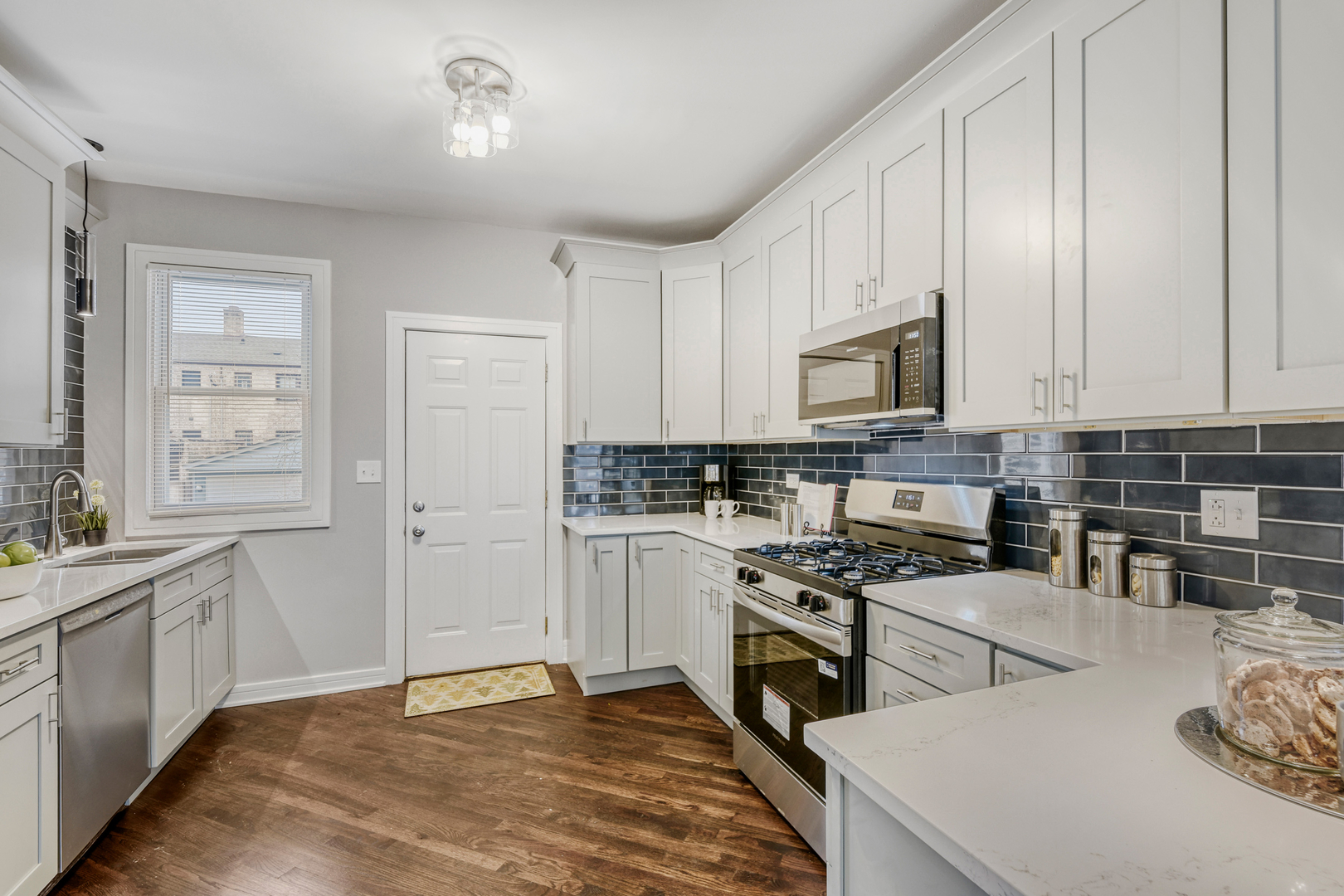 1837 West 104th Street Chicago, IL 60643 - Photo 7 of 17