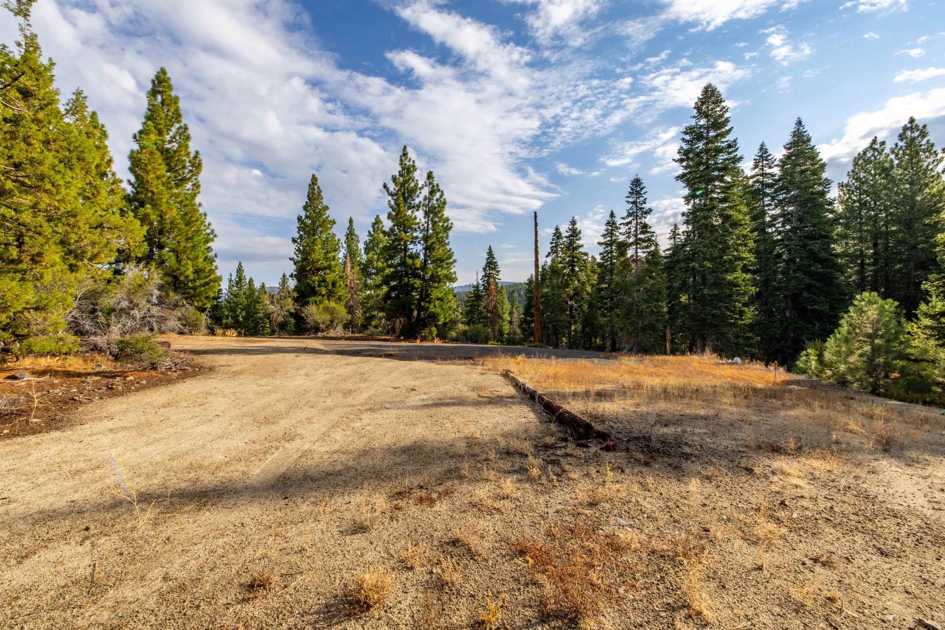 17545 Close Call Ridge Truckee, CA 96161 - Photo 18 of 28