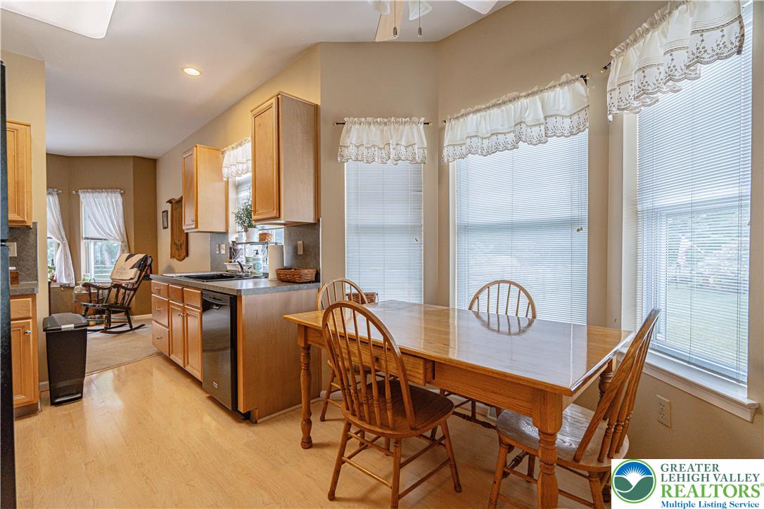 1276 Old Gate Road Northampton, PA 18067 - Photo 14 of 52 Gallery Image 14