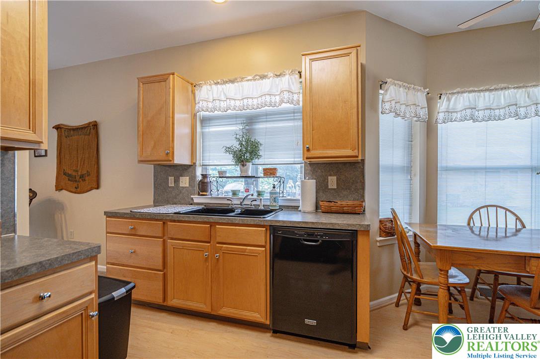 1276 Old Gate Road Northampton, PA 18067 - Photo 17 of 52 Gallery Image 17