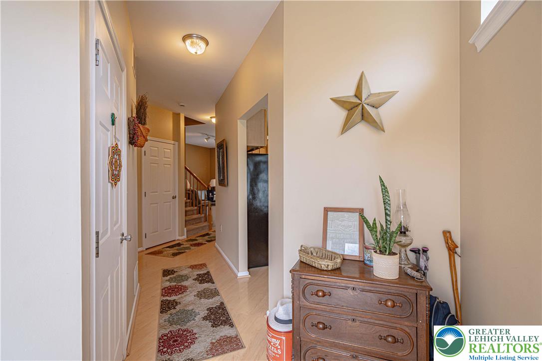 1276 Old Gate Road Northampton, PA 18067 - Photo 6 of 52 Gallery Image 6