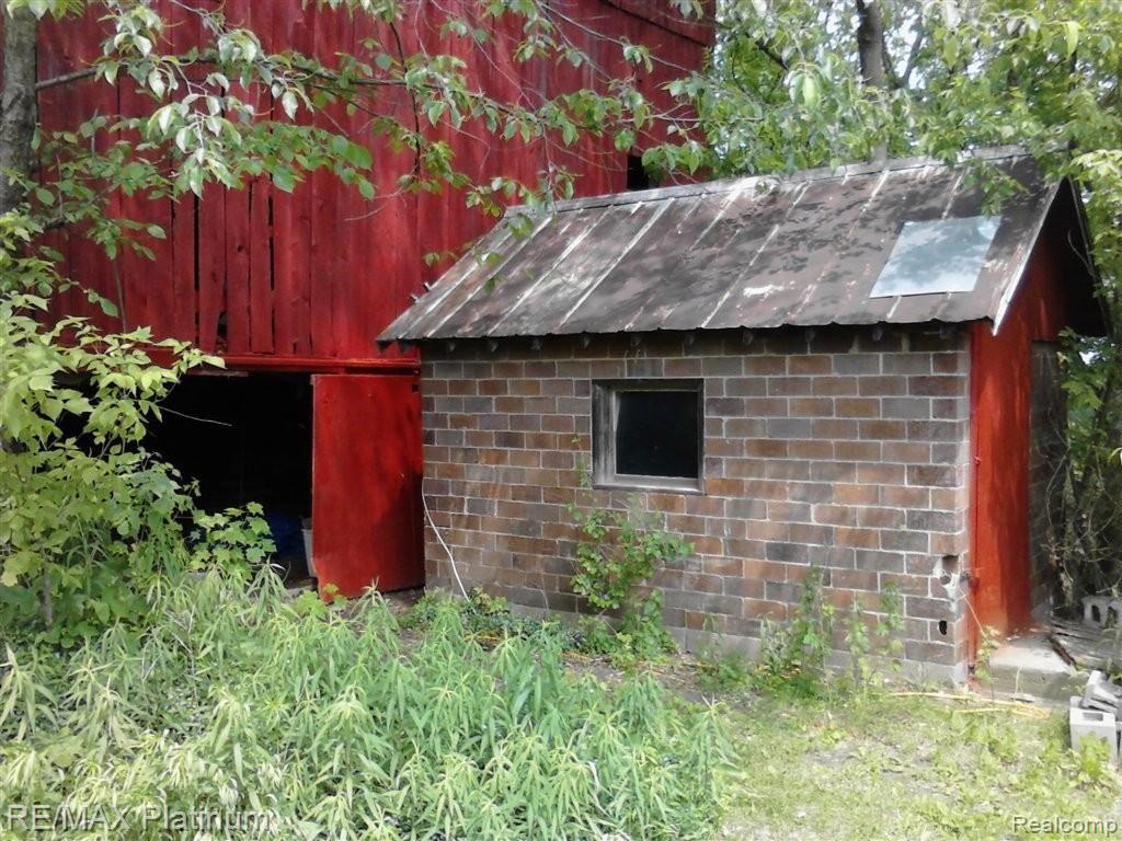 brick building.jpg