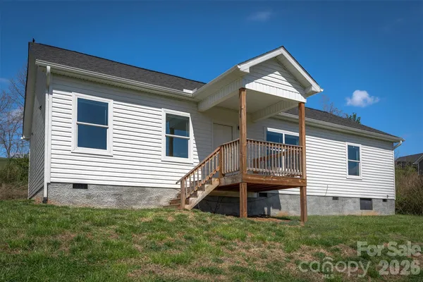 $375,000 | 138 Indian Paintbrush Lane, Alexander, NC 28701