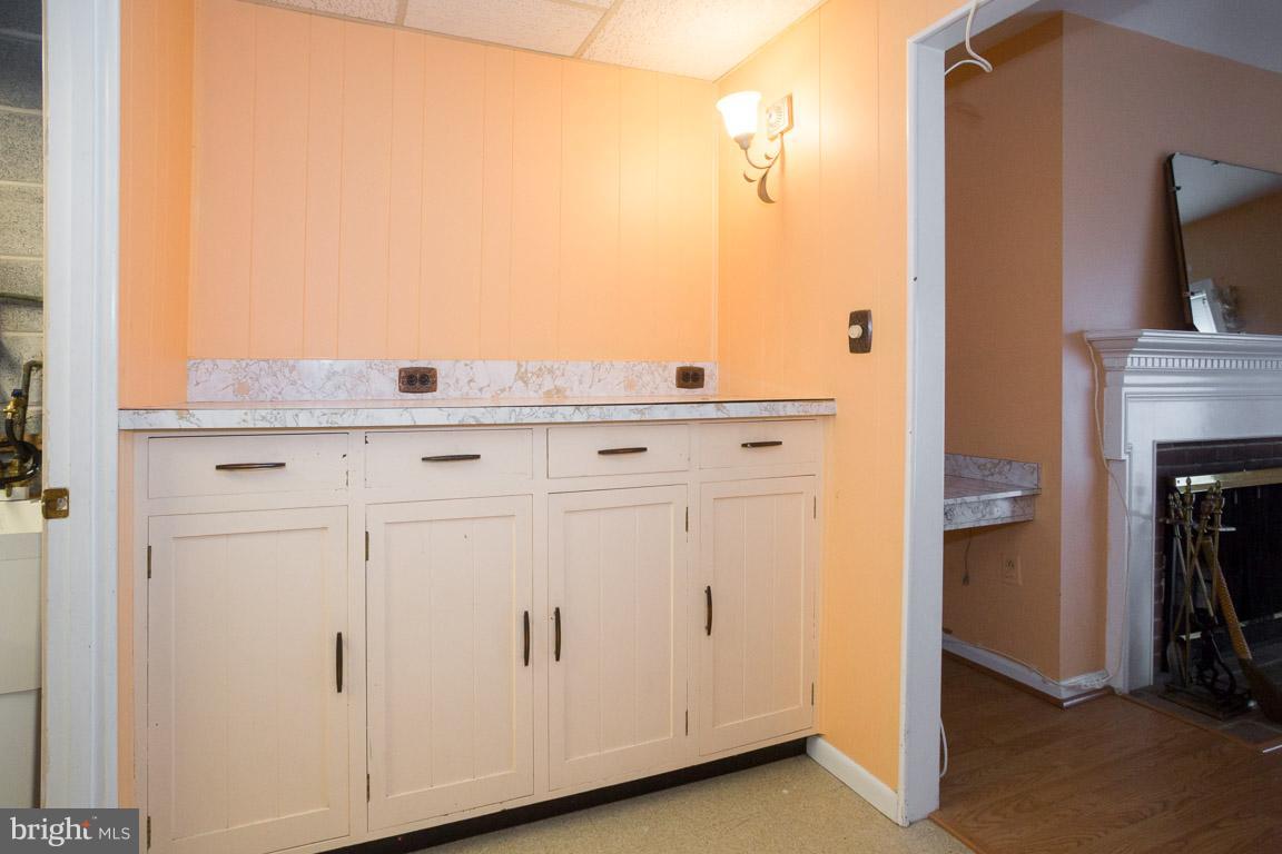 10929 Amherst Avenue, Unit 12 Silver Spring, MD 20902 - Photo 27 of 39 Butlers Pantry