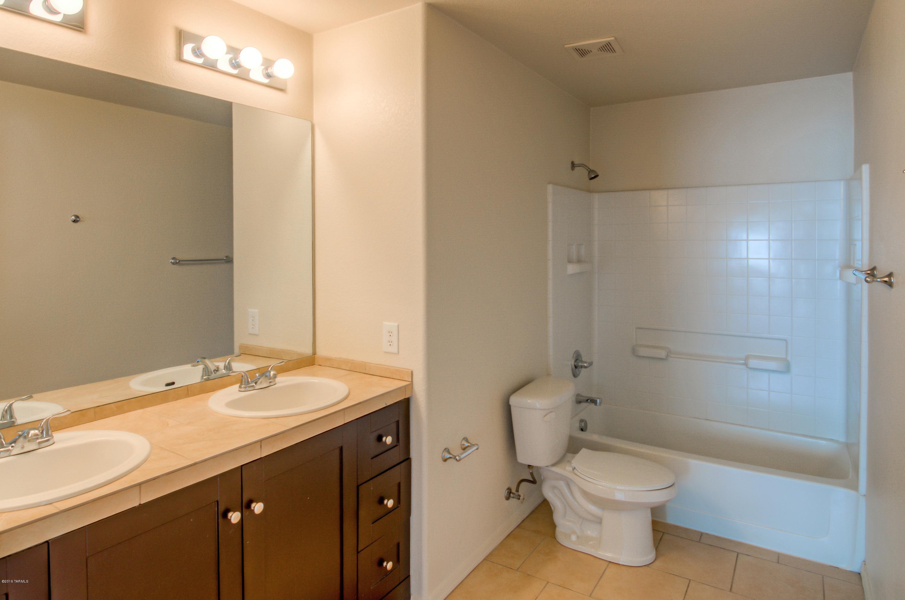 1358 South San Ricardo Court Tucson, AZ 85713 - Photo 15 of 24