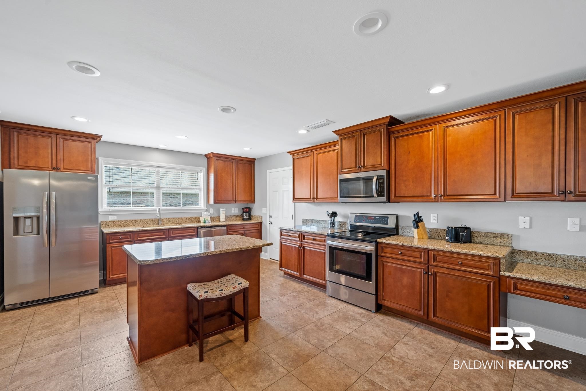 612 Parish Lakes Drive Foley, AL 36535 - Photo 9 of 45 Kitchen