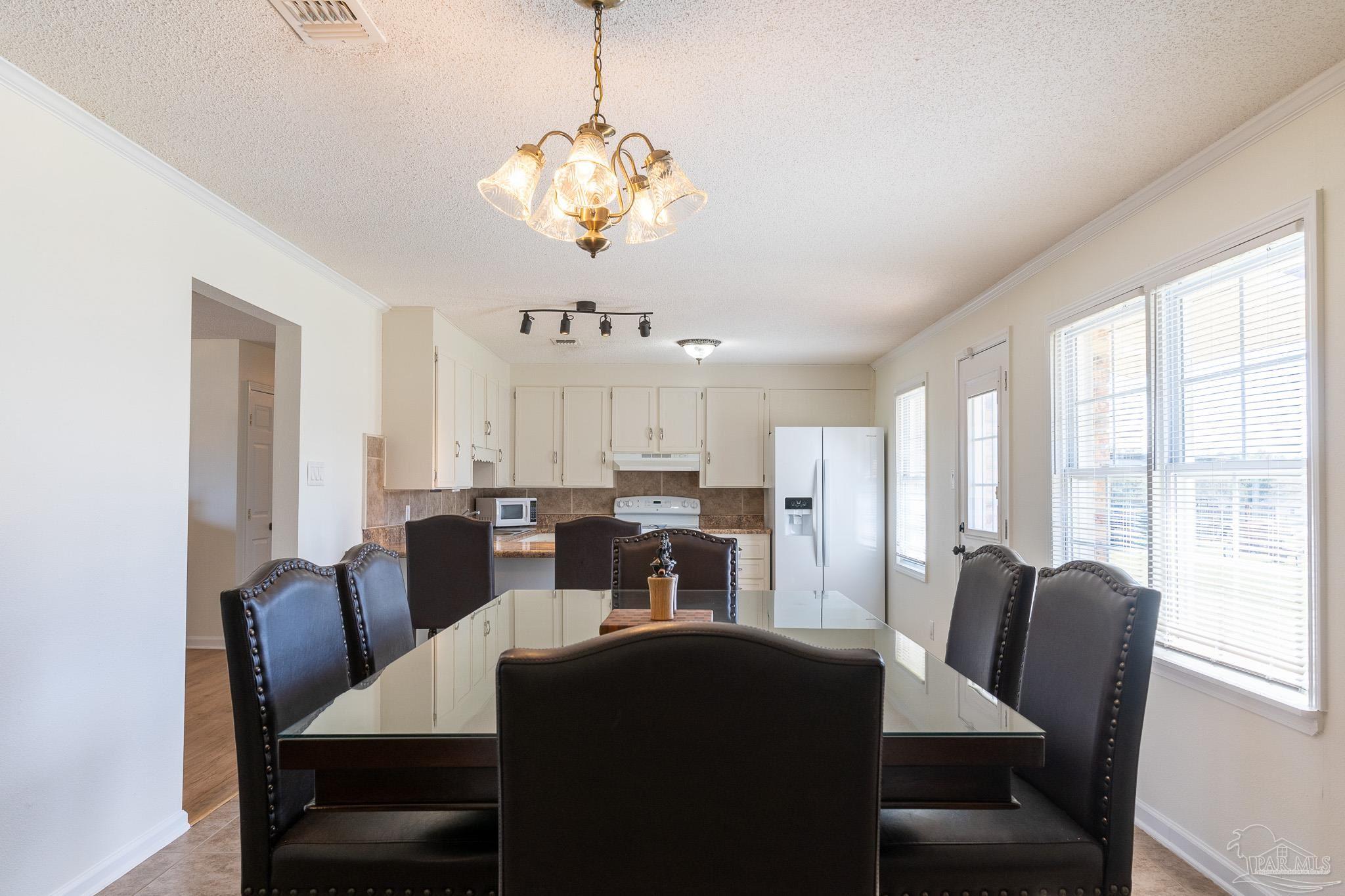 6511 Suwanee Road Pensacola, FL 32526 - Photo 4 of 43 Gallery Image 4