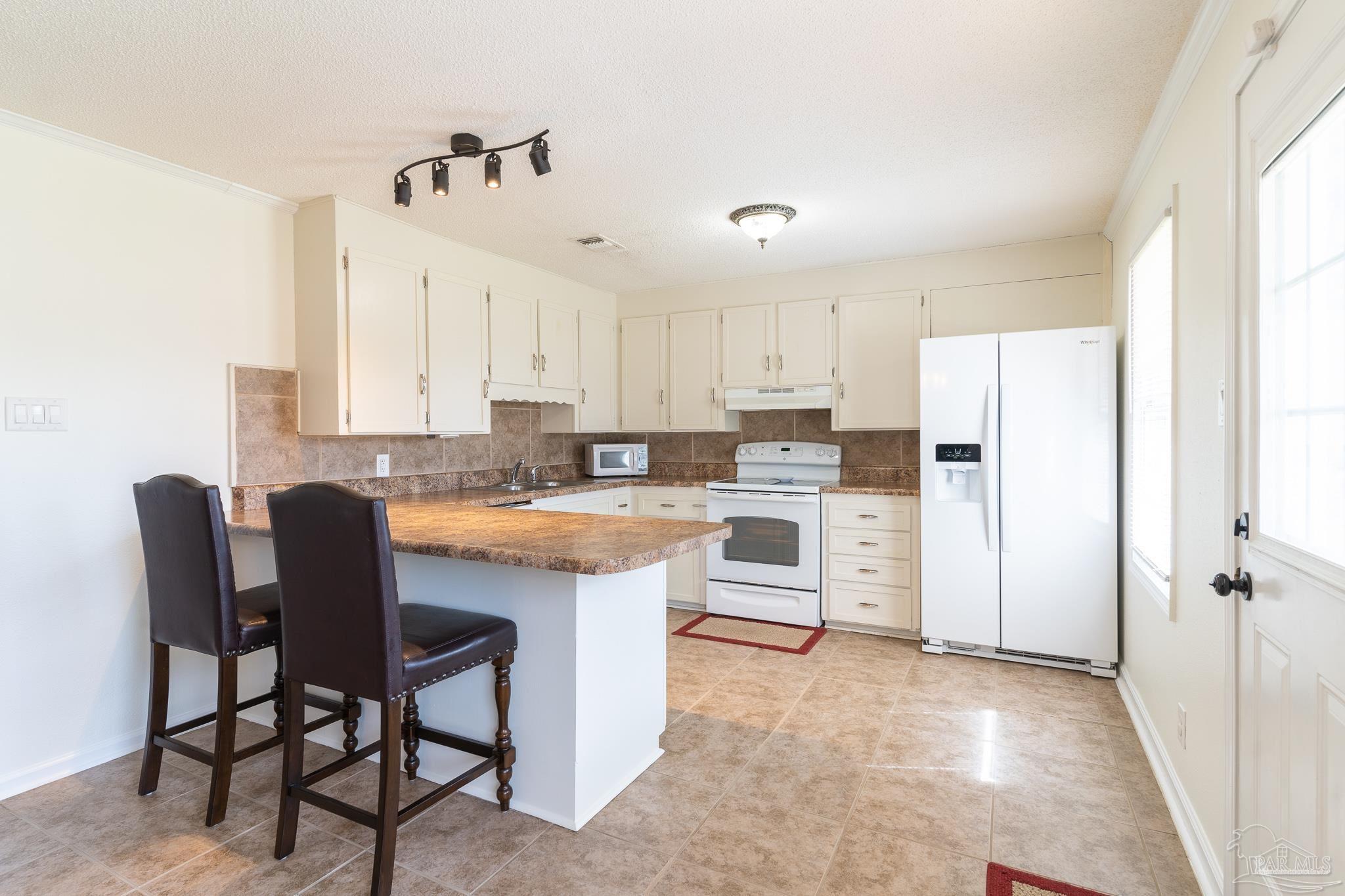 6511 Suwanee Road Pensacola, FL 32526 - Photo 8 of 43 Gallery Image 8