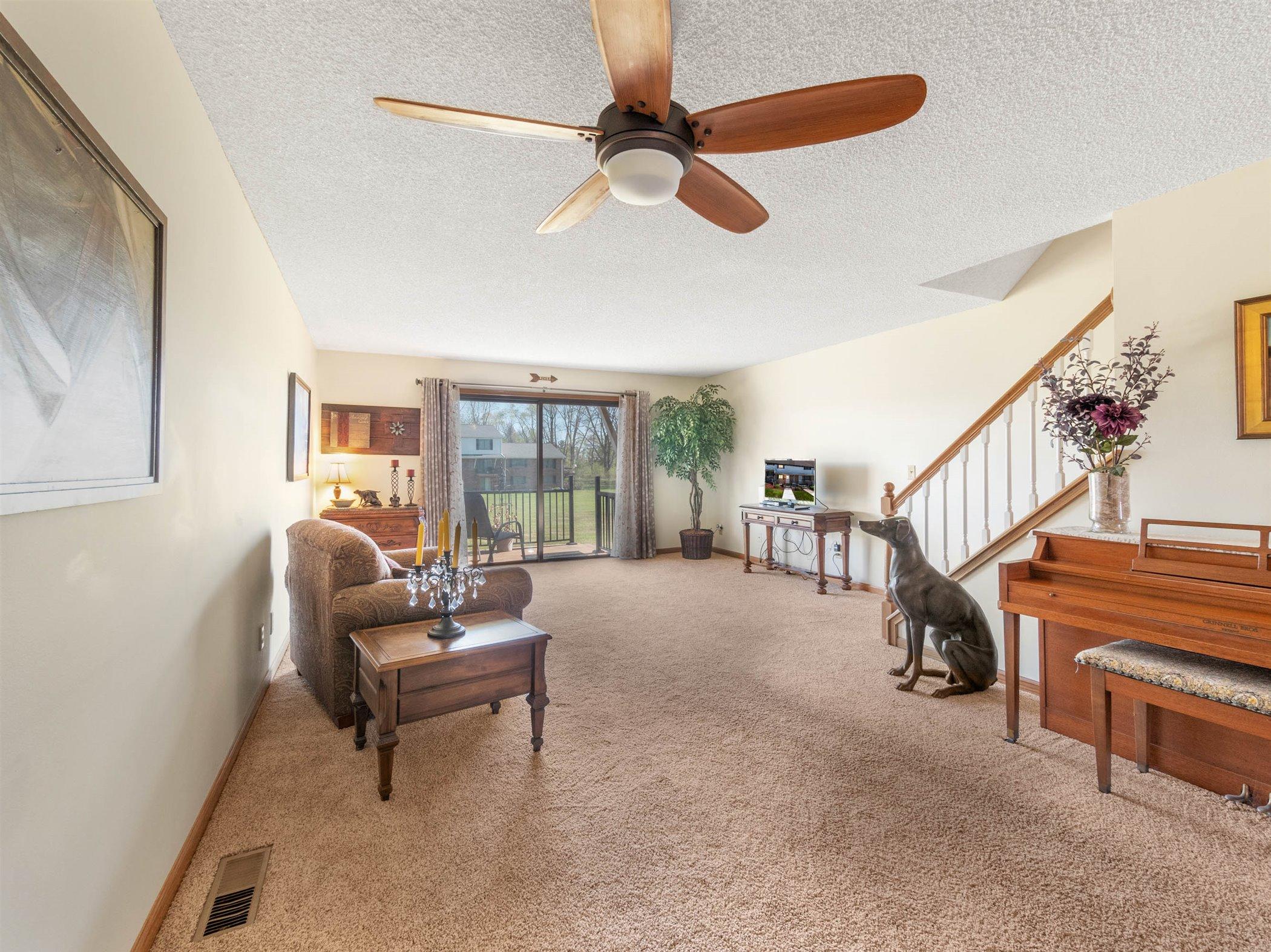 125 Cuttle Road, Unit E36 Marysville, MI 48040 - Photo 13 of 40 13-125 Cuttle Rd, E36-WindowStill-Real-E
