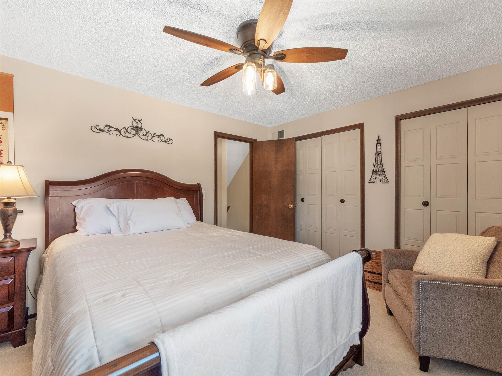 125 Cuttle Road, Unit E36 Marysville, MI 48040 - Photo 20 of 40 20-125 Cuttle Rd, E36-WindowStill-Real-E