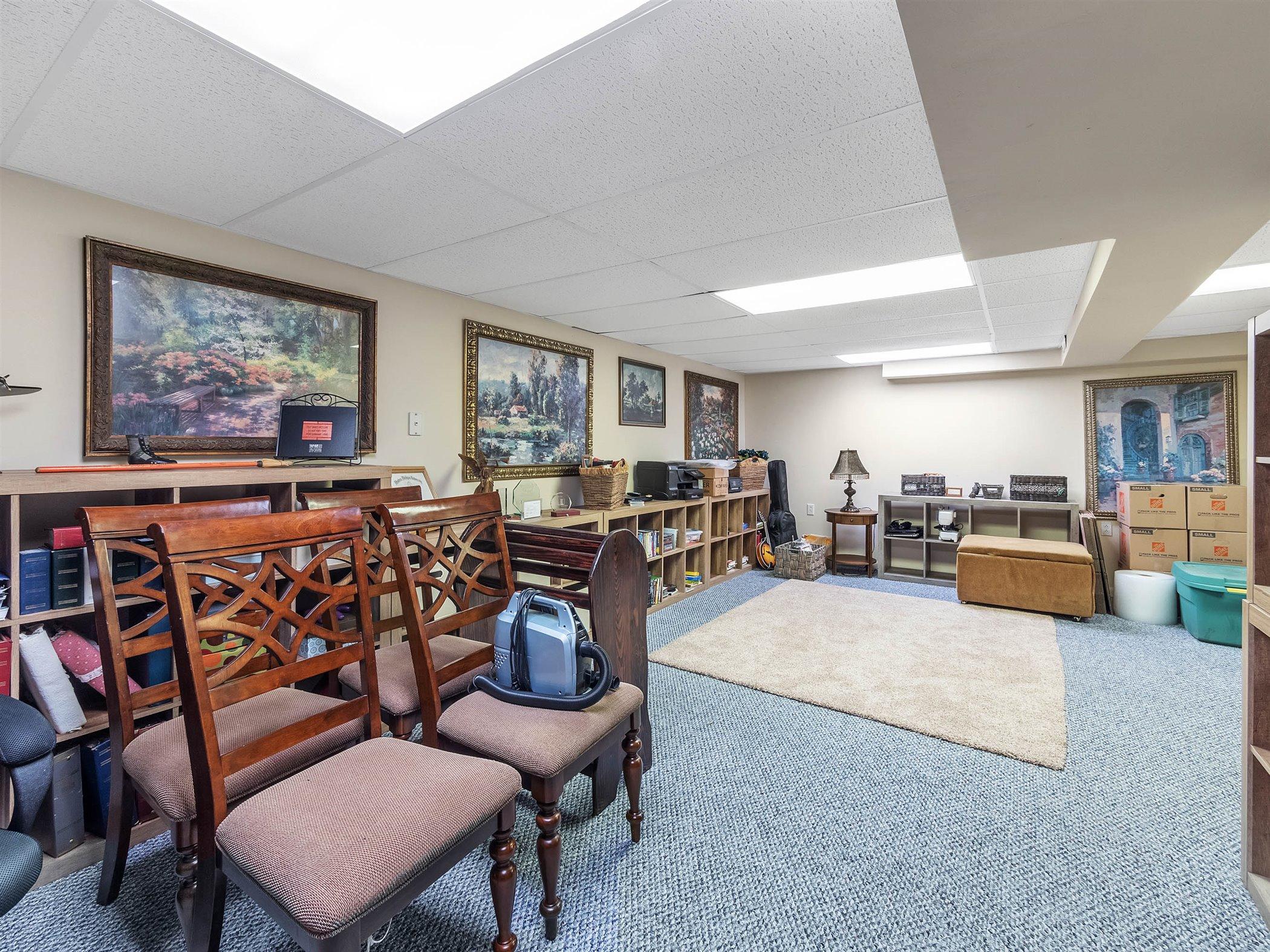 125 Cuttle Road, Unit E36 Marysville, MI 48040 - Photo 32 of 40 32-125 Cuttle Rd, E36-WindowStill-Real-E