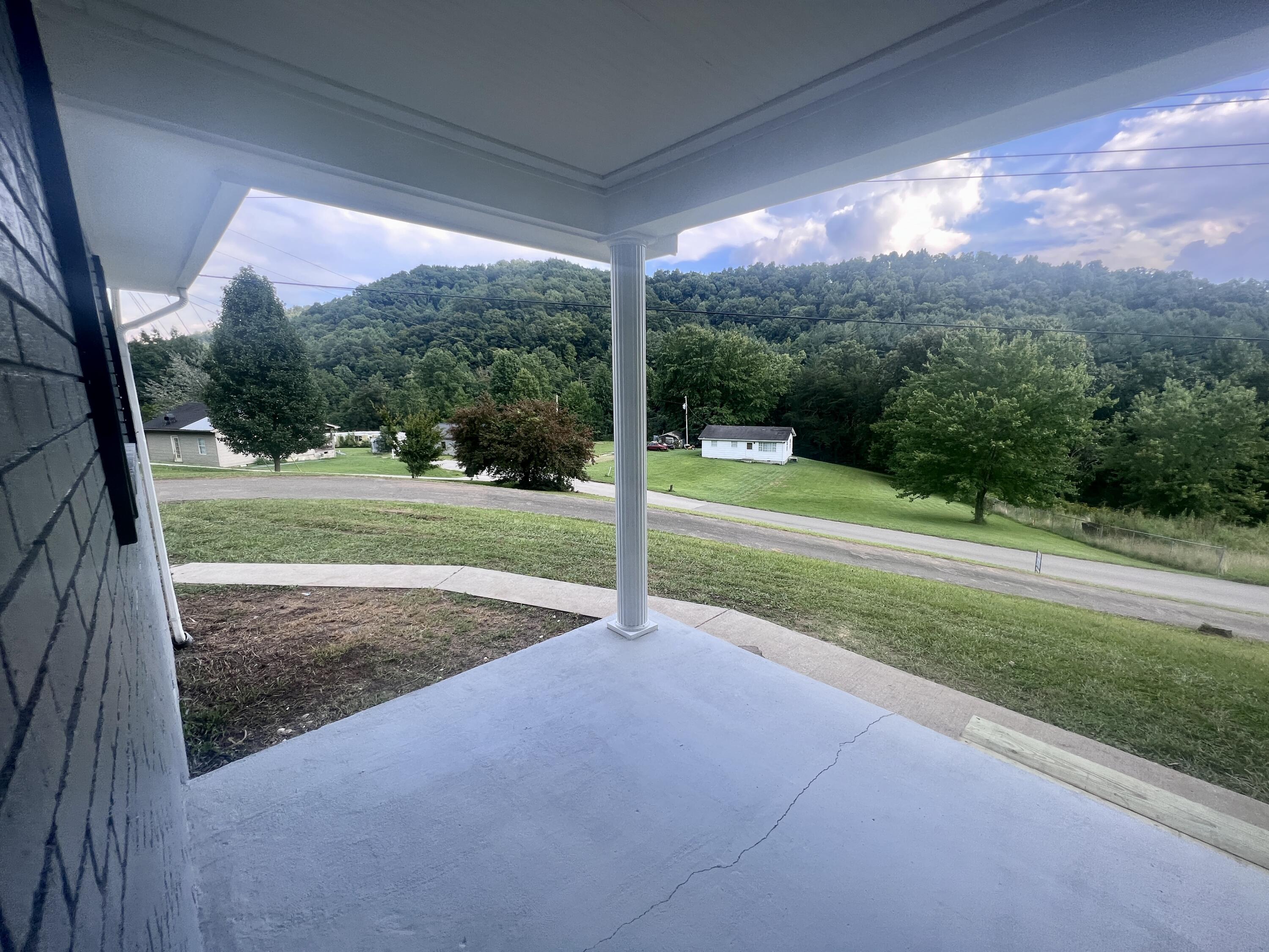585 Valentine Branch Road Cannon, KY 40923 - Photo 26 of 28 E5B98CEB-24B9-4465-9745-05688197B419
