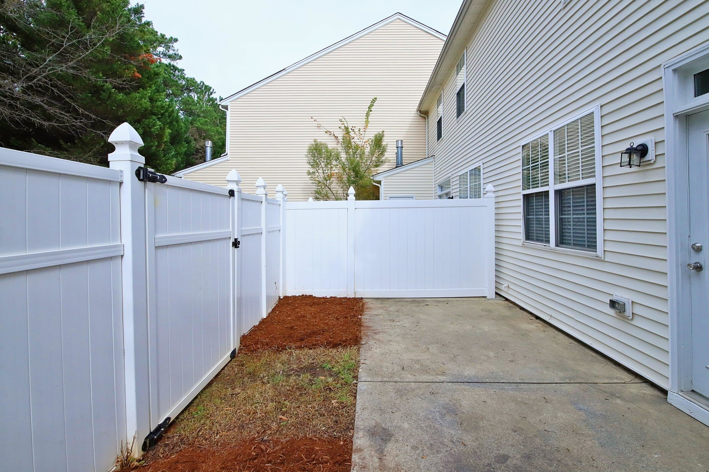 8205 Martello Lane Raleigh, NC 27613 - Photo 28 of 30 Patio
