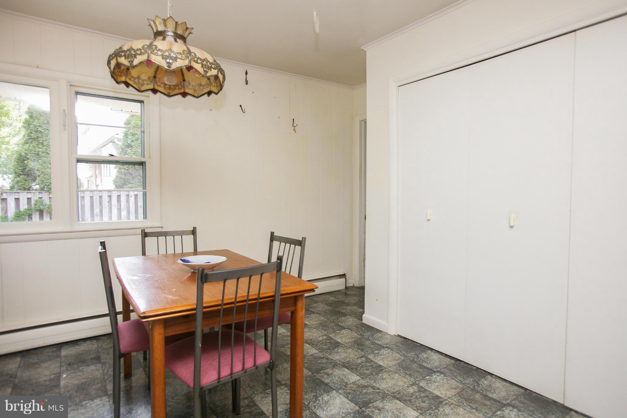 1117 Providence Road Baltimore, MD 21286 - Photo 6 of 15 Kitchen eat-in area