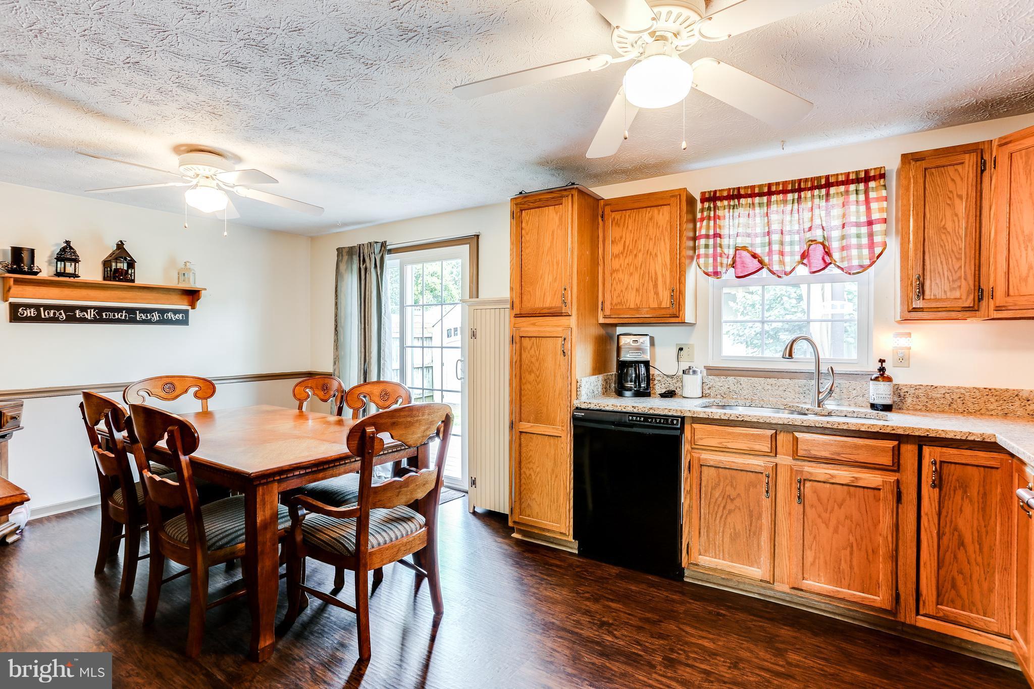 201 Sycamore Road Mount Airy, MD 21771 - Photo 5 of 24 Kitchen