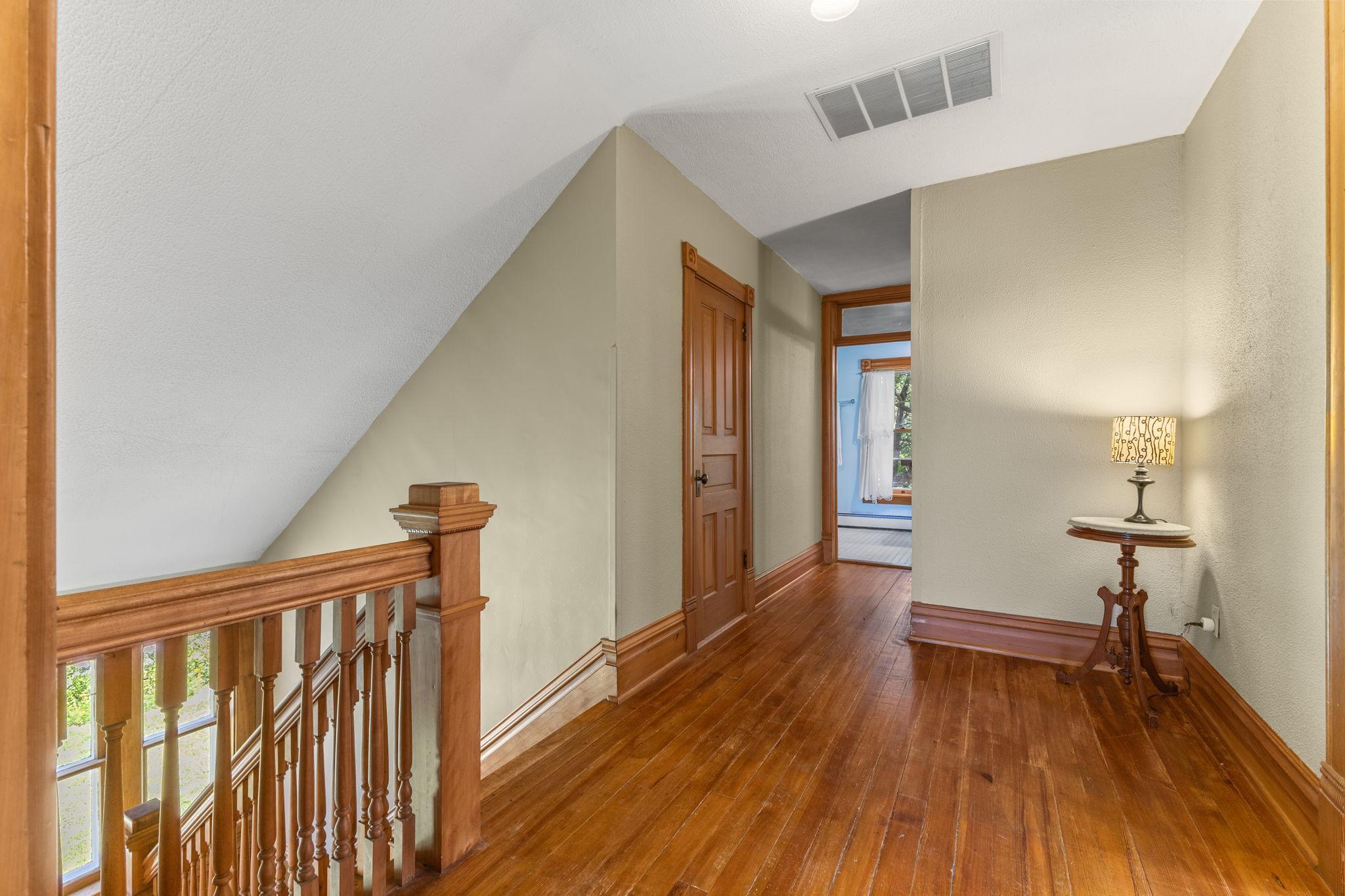 228 Summit Avenue Center City, MN 55012 - Photo 32 of 71