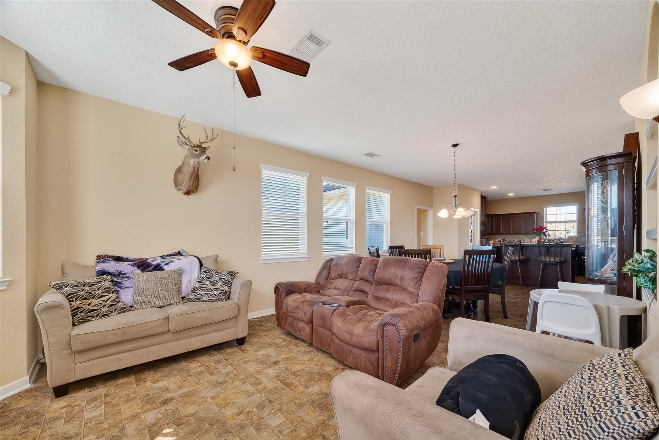 3418 Barbers Hill Road Highlands, TX 77562 - Photo 17 of 50 a living room with furniture