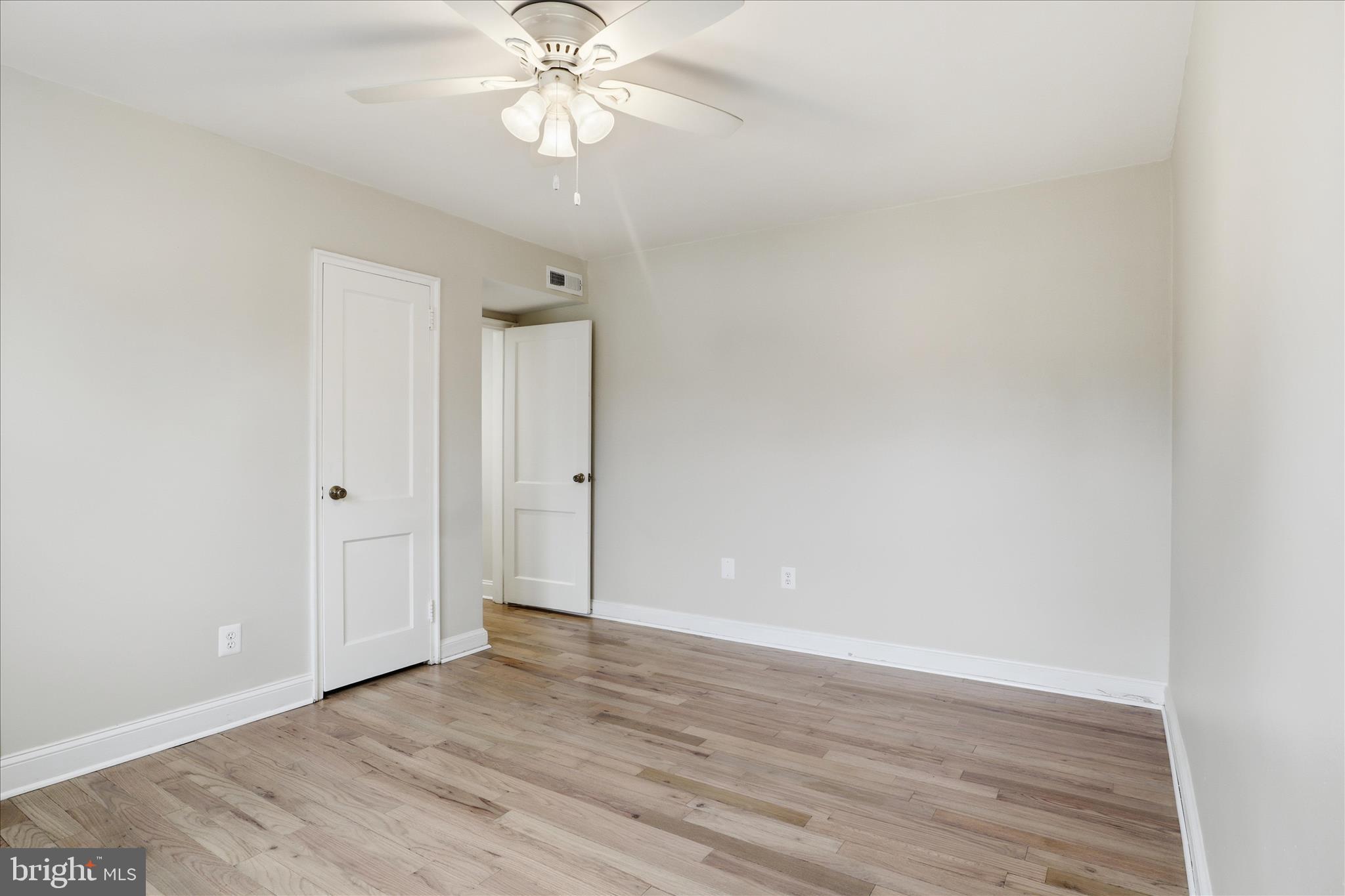 1317 South Walter Reed Drive, Unit 17201 Arlington, VA 22204 - Photo 19 of 32