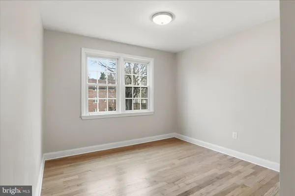 $329,000 | 1317 South Walter Reed Drive, Unit 17201, Arlington, VA 22204