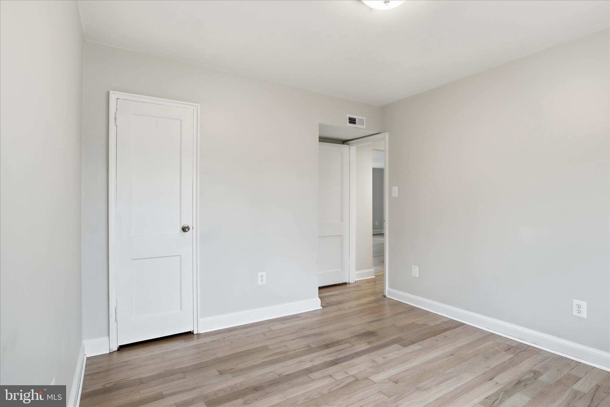 1317 South Walter Reed Drive, Unit 17201 Arlington, VA 22204 - Photo 24 of 32