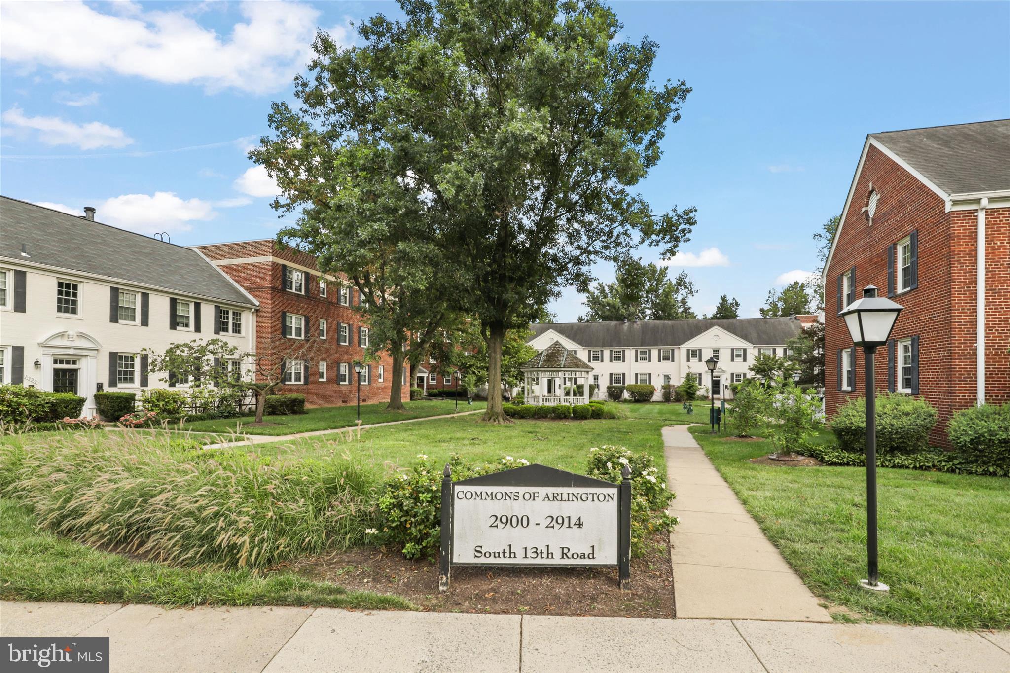 1317 South Walter Reed Drive, Unit 17201 Arlington, VA 22204 - Photo 4 of 32