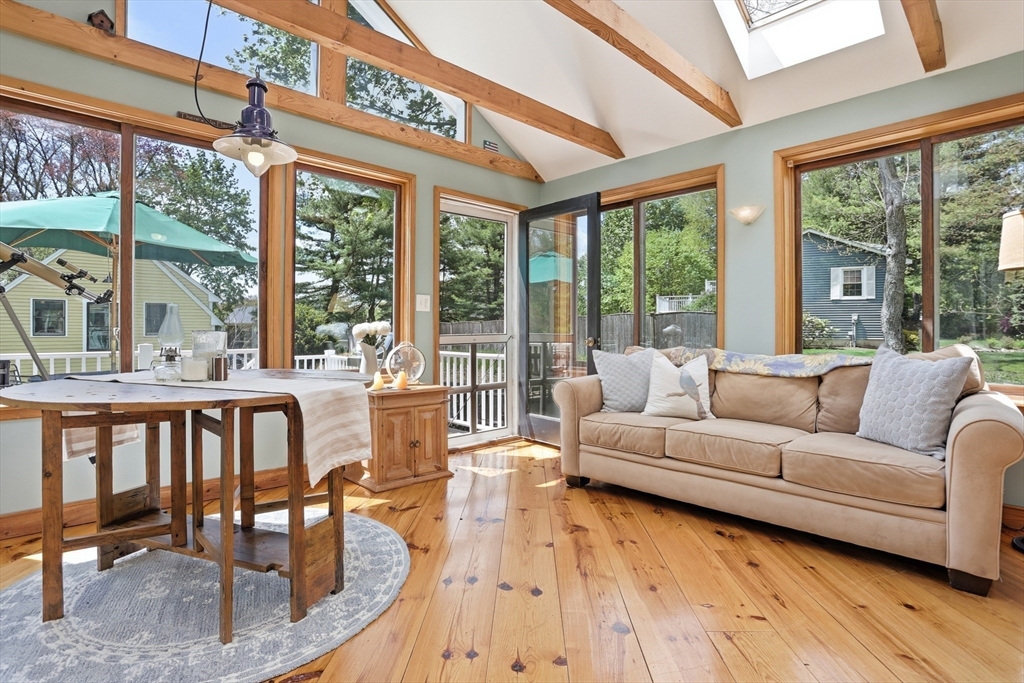 253 Great Road Bedford, MA 01730 - Photo 11 of 41