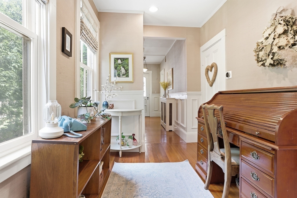 253 Great Road Bedford, MA 01730 - Photo 17 of 41
